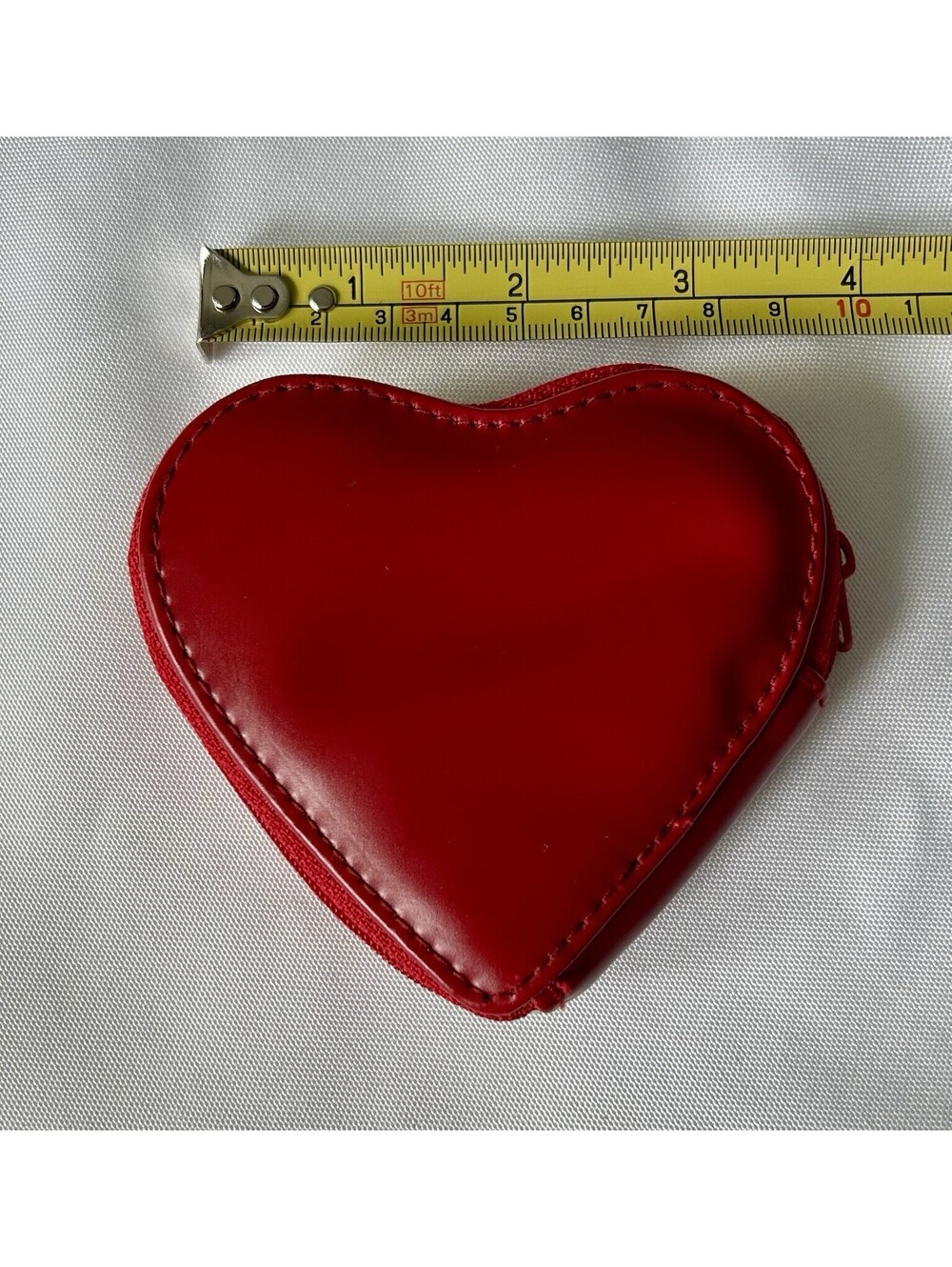 Vintage Yves Rocher Heart Shaped Coin Purse Cute Pre-Owned Great Condition